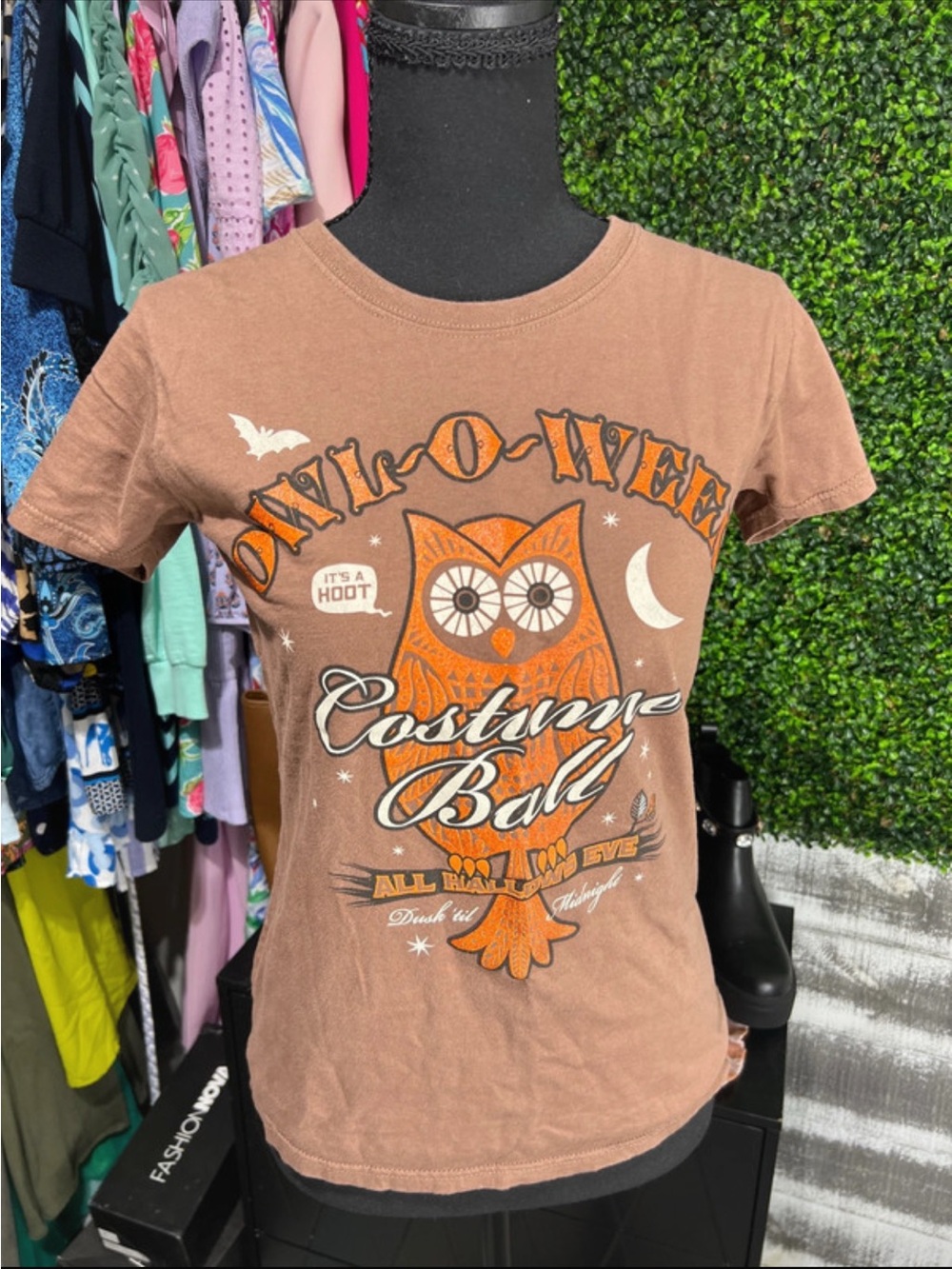 Gildan Brown Halloween Owl Costume Ball Tee